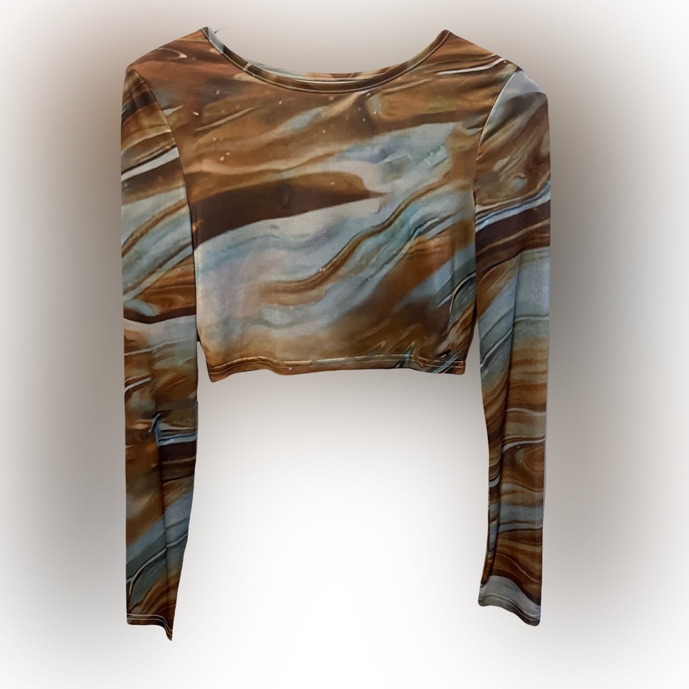 Long sleeve crop top